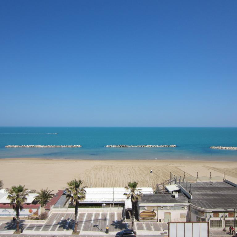 La Finestra Sul Castello B&B Termoli Exterior foto